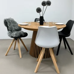 Aria spisebordsstol sort med træben