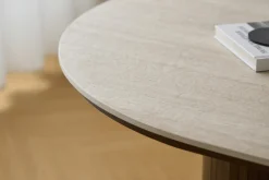 Enzo ovalt spisebord med stenbordplade i beige og lamelfod i røget eg 220x100x76 cm