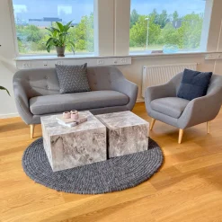 Layla 3 personers sofa - grå tekstil med træben - L: 169 cm D: 83 cm H: 82 cm