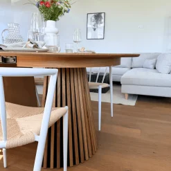 Lewis - Lamel rundt Spisebord I Egefiner med udtræk 150/190/230 CM - 2x tillægsplader medfølger