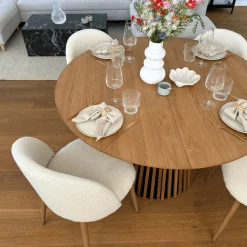 Lewis - Lamel rundt Spisebord I Egefiner med udtræk 120/160/200 CM - 2x tillægsplader medfølger