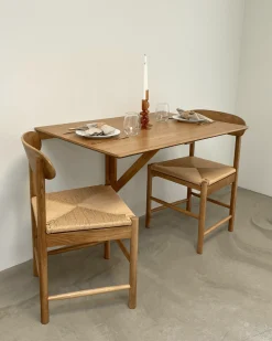 Madison træstol i eg med flet sæde