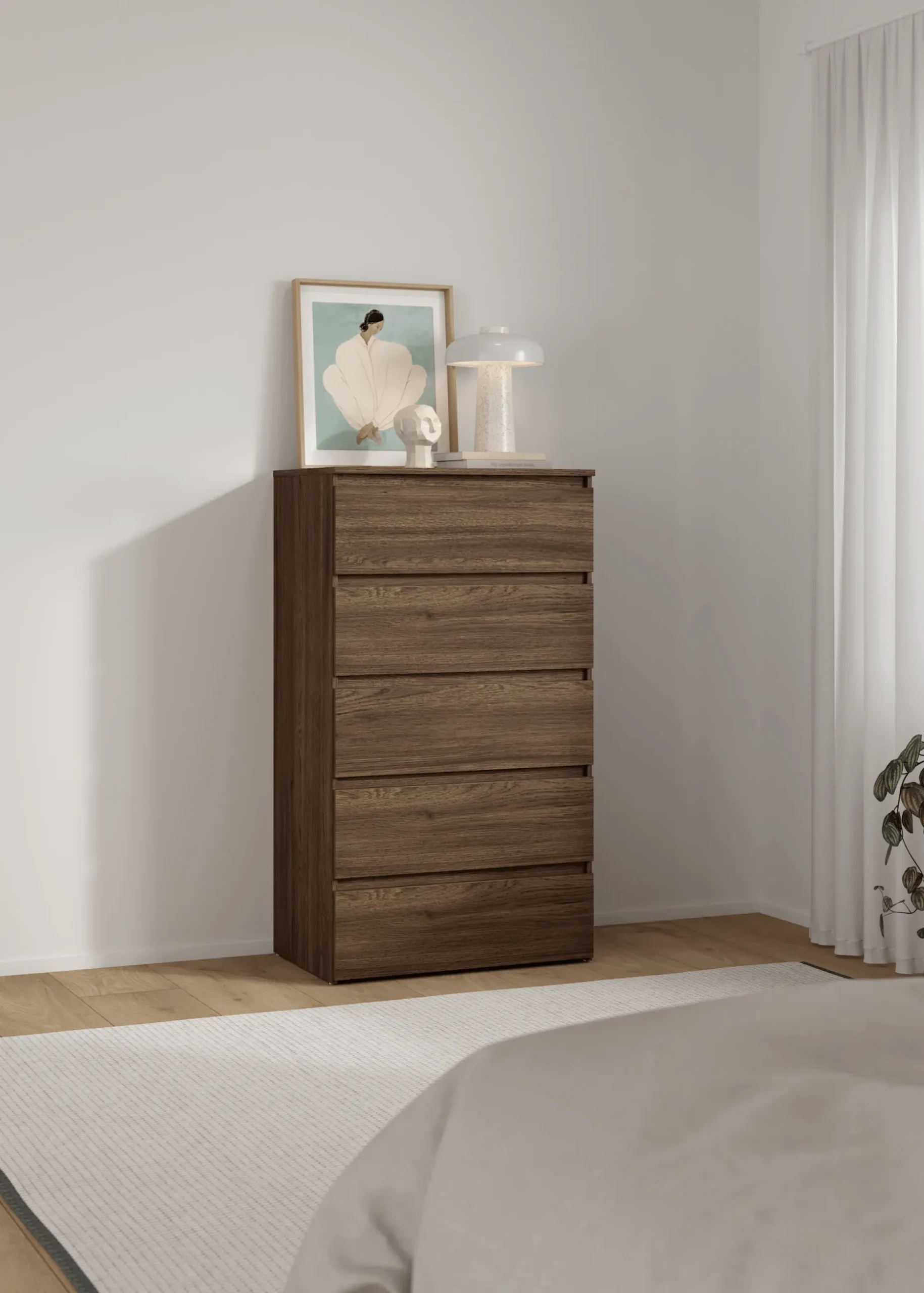 Maise kommode H:114 x B:65 x D:41 cm med 5 skuffer i røget egelook