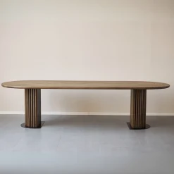 Matteo - Plankebord med lamelfod i røget massiv eg 300x120x77 cm