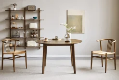 Miles - Rundt spisebord Ø120 cm i røget egefiner med sildebensmønster