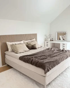 Premium Kontinentalseng i beige 180x200 cm med 7 cm topmadras i memoryskum inkl. chrome ben